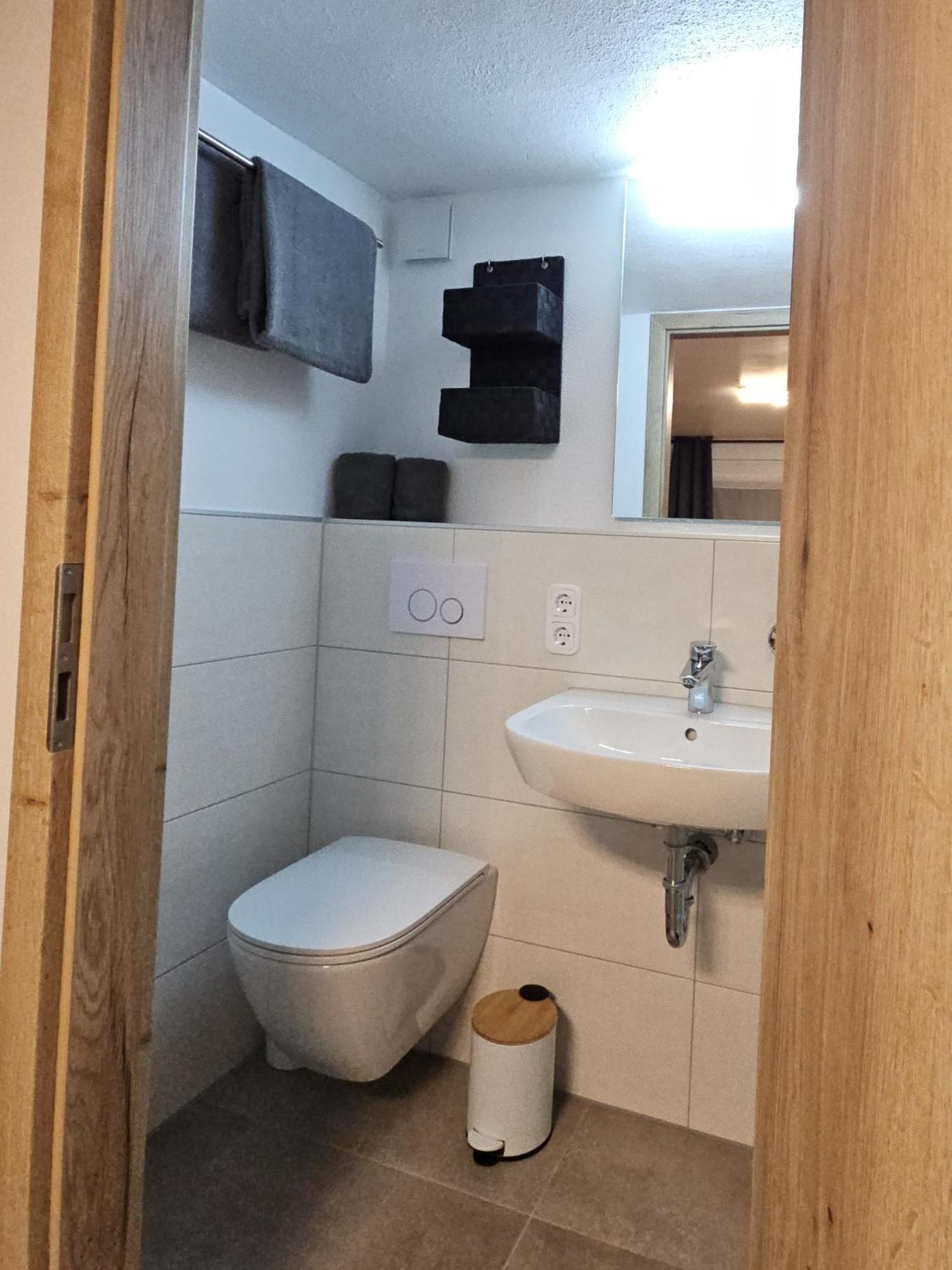 Gemuetliche Ferienwohnung Im Westerwald - "Ferienwohnung Grau" Weitefeld 外观 照片